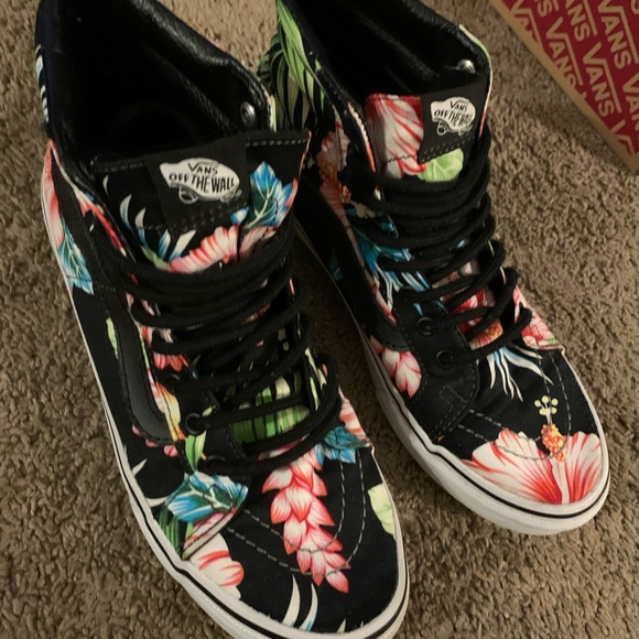 womens van shoes